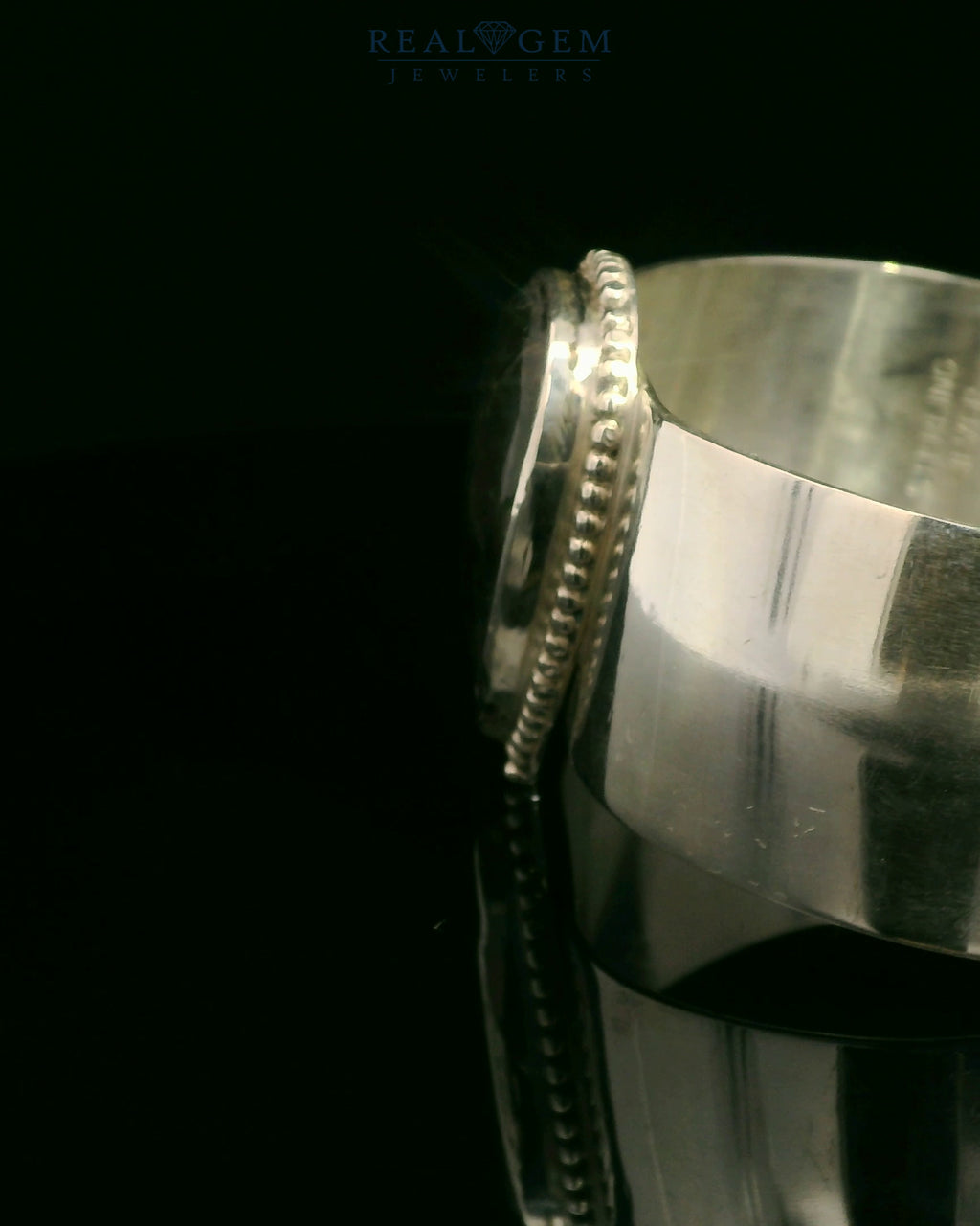 Elegant Labradorite Silver Cuff Bracelet