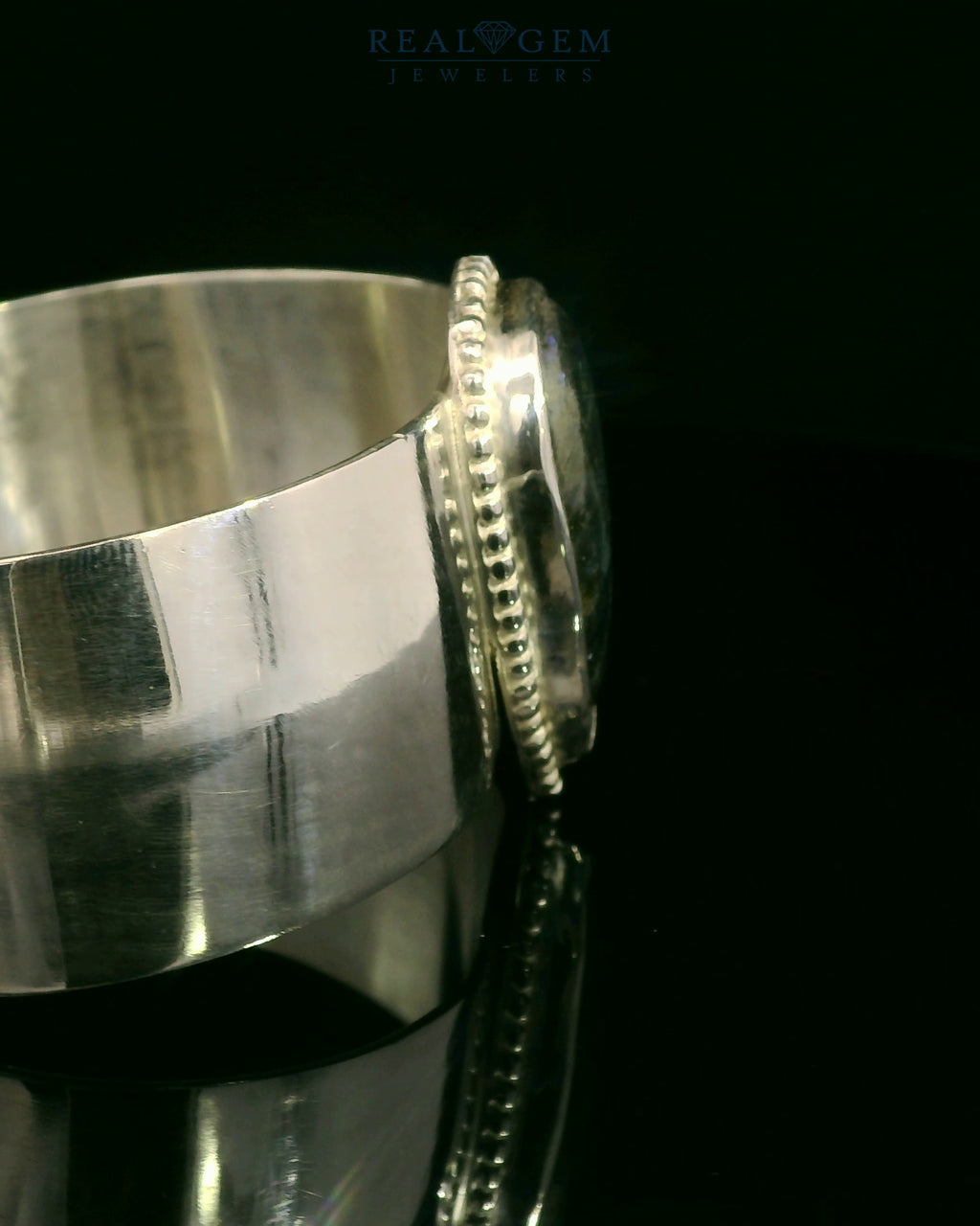 Elegant Labradorite Silver Cuff Bracelet