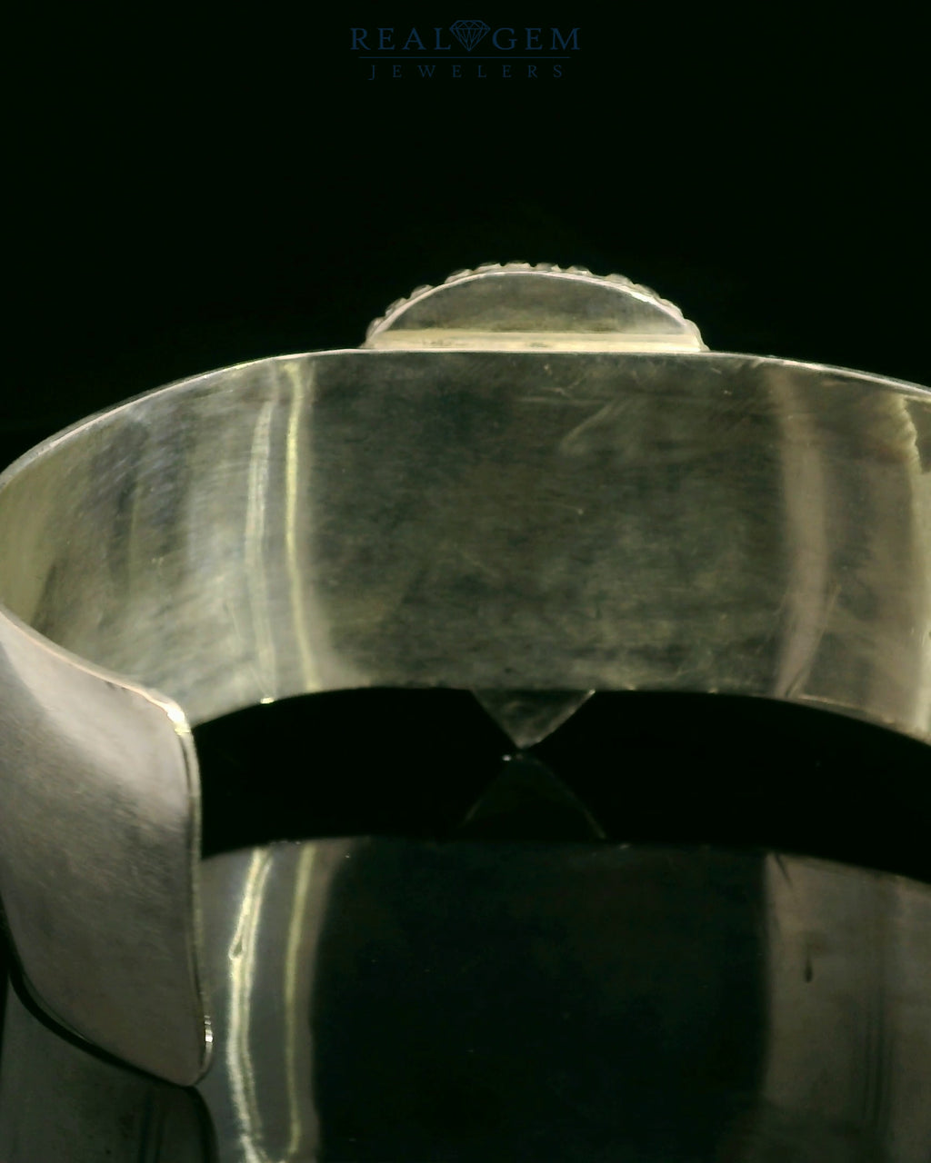 Elegant Labradorite Silver Cuff Bracelet