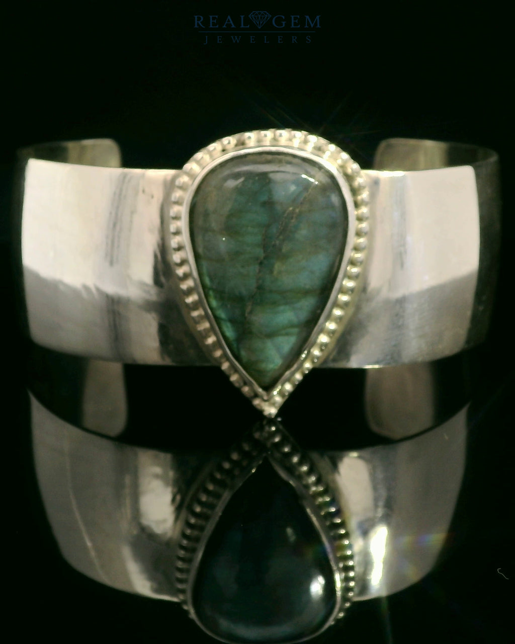 Elegant Labradorite Silver Cuff Bracelet