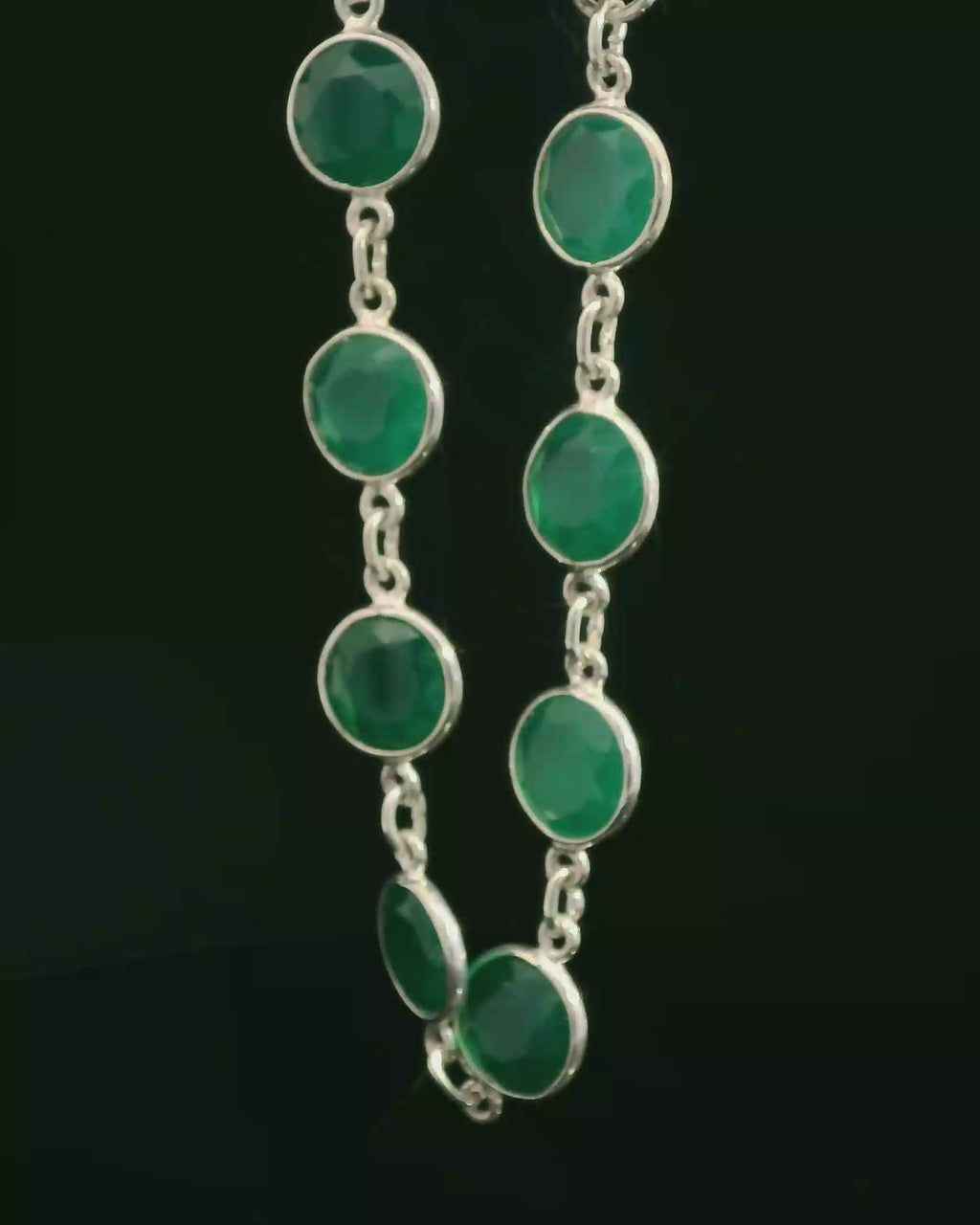 Elegant Chrysoprase Bracelet